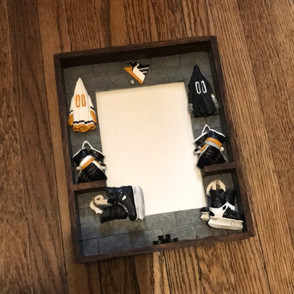 Pittsburgh Penguins wood/ceramic picture frame - Picture 2 of 9